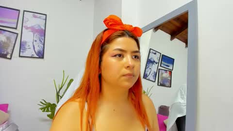 Queen online show from January 18, 6:04 pm