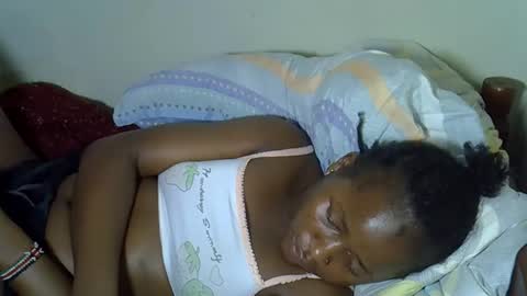 queenlena868103 online show from November 20, 9:38 pm