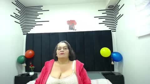 VickyBoobss online show from November 9, 12:45 pm