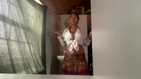 queennefertiti666 online show from February 14, 2:30 pm