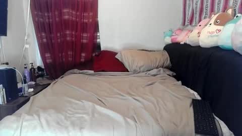 QueenOfHearts online show from February 2, 12:51 am