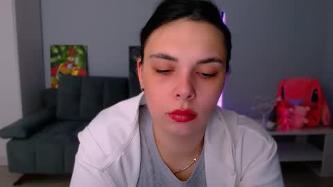 Patricia online show from November 11, 2:03 pm