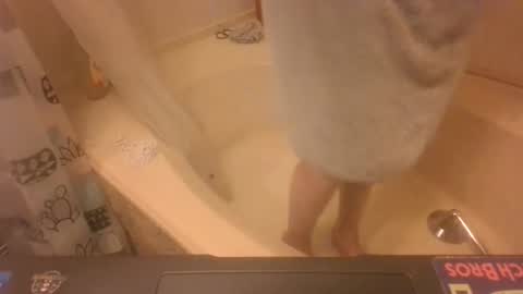 queenstonermami online show from May 31, 1:22 am
