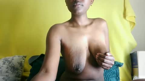 queentasha342215 online show from November 17, 12:39 pm