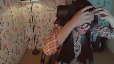 Your queenly yana online show from February 13, 9:20 am