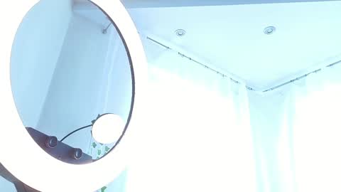 Linda  My favorite vibes 99 151 234 351 online show from March 22, 8:31 am