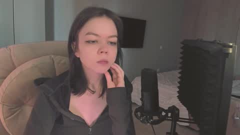 quietluxury online show from March 15, 1:24 pm