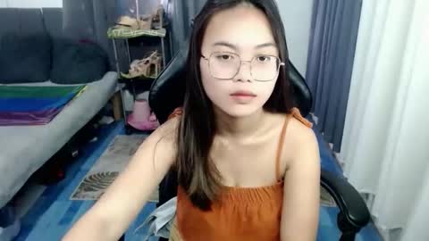 Quinne online show from September 15, 4:10 am