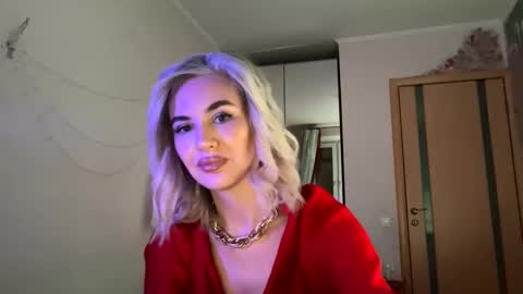 qusi28 online show from February 15, 9:17 pm