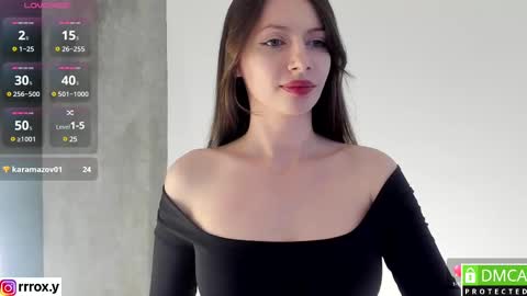 Snapshot of r00xvel chatting on March 12, 5:35 am r00xvel online show from March 12, 5:35 am