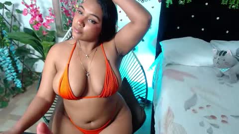 Snapshot of rachel__moon chatting on September 26, 1:14 am Valentina  online show from September 26, 1:14 am