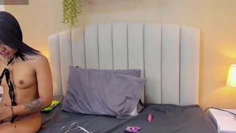 Rachel Donnelly online show from April 12, 2:36 am