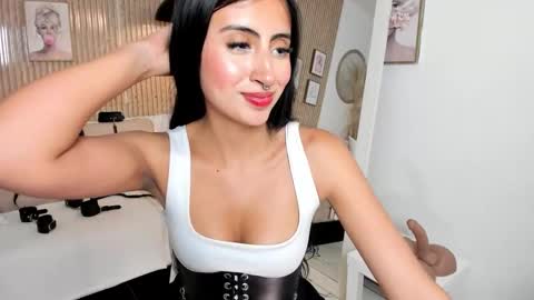 RACHEL ES online show from January 9, 6:18 am