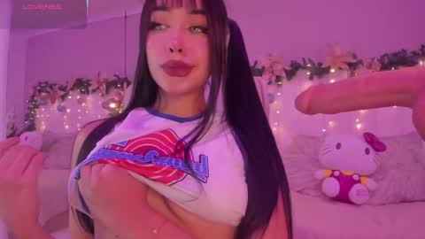 Mariana online show from December 15, 8:25 pm