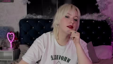 Snapshot of rachelcart chatting on January 15, 4:04 am RachelCart online show from January 15, 4:04 am