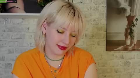 Snapshot of rachelcart chatting on February 22, 3:45 am RachelCart online show from February 22, 3:45 am