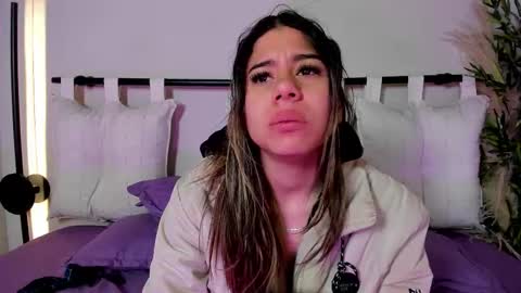 Rachell online show from March 22, 8:42 am