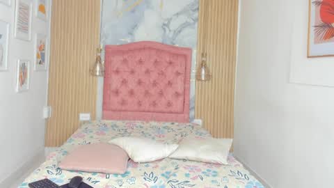 RICHEL online show from April 4, 12:15 pm