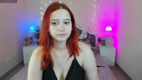 Snapshot of rachelpirce chatting on January 4, 1:31 am Rachel online show from January 4, 1:31 am