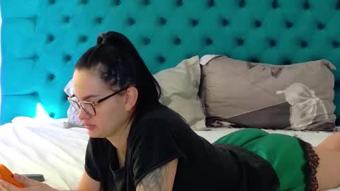 sweet peach online show from September 27, 8:21 am