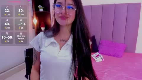 raven_loove online show from February 3, 10:34 pm