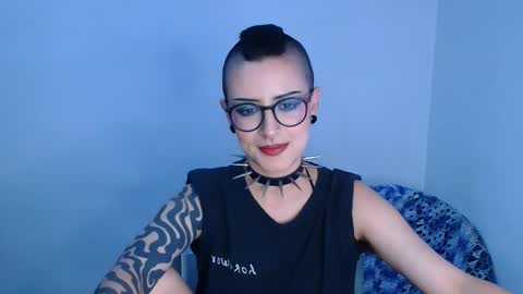 ravendarkness_ online show from April 9, 12:57 am