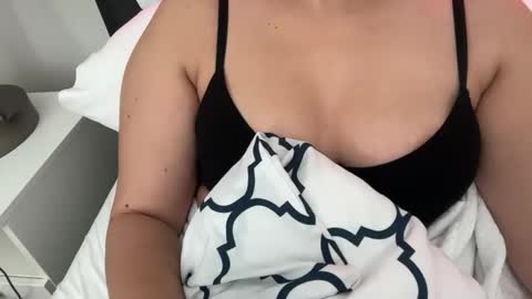 Raven online show from April 12, 4:54 pm