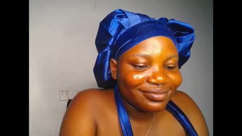 Snapshot of raw_queen chatting on October 22, 6:40 am Annie online show from October 22, 6:40 am