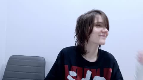 Ray-Ray online show from March 5, 4:47 pm