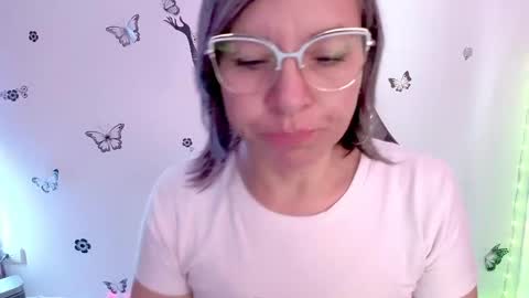 Rebbeca online show from April 10, 6:14 pm