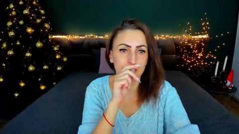 rebecca_diamonds online show from December 18, 7:02 am