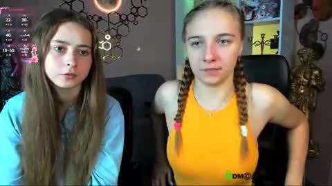 rebecca_smile_ online show from October 17, 12:30 pm