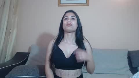 rebecka_sweet online show from May 17, 1:10 pm