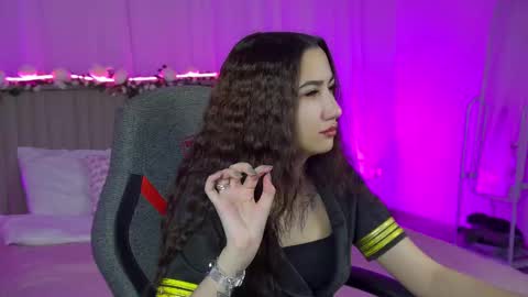 rebeckathornton online show from December 15, 9:47 am