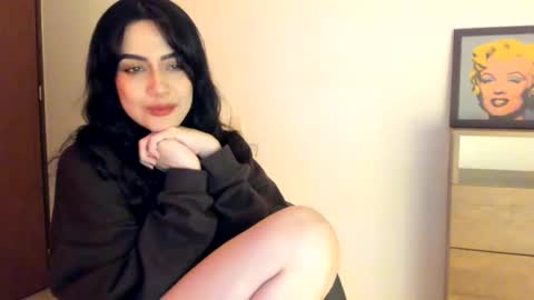 red_flower203 online show from April 12, 10:12 pm