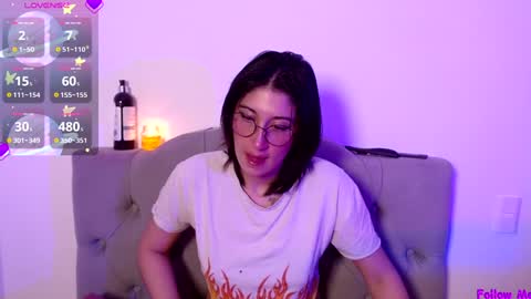 IG   OF red moonn online show from January 19, 11:34 am