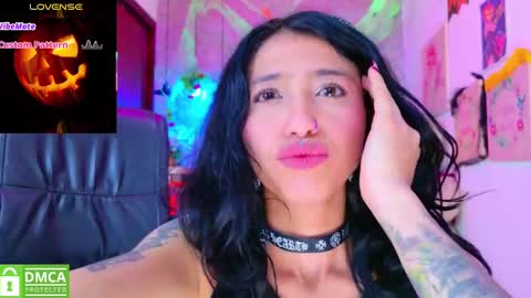 Lili Lopez online show from October 17, 9:07 pm