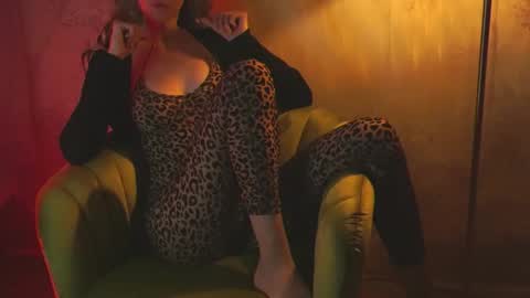 Red online show from September 20, 7:56 pm