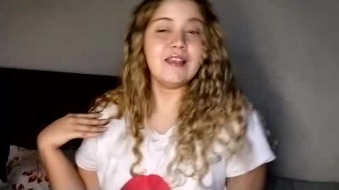 Tania Nixx online show from December 28, 9:09 am