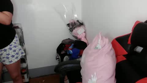 reign2525 online show from September 20, 12:47 pm