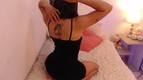 renataj online show from October 7, 1:59 pm