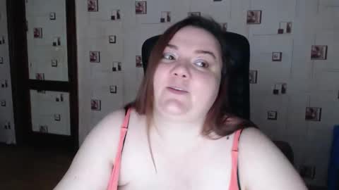 renataoia online show from February 25, 3:21 pm