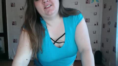 renataoia online show from January 26, 12:01 pm