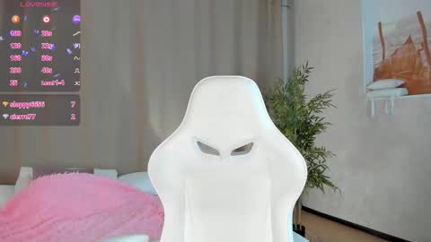 rene_shine online show from March 19, 6:01 pm