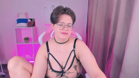 renee_turner online show from January 21, 8:08 am