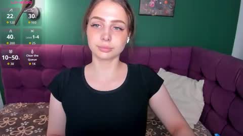 reneeblair online show from June 16, 1:39 am