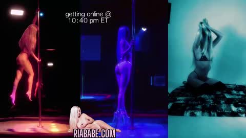 Snapshot of riababe chatting on September 16, 2:41 am ria  online show from September 16, 2:41 am