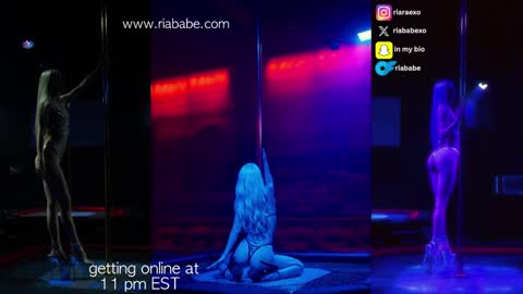 Snapshot of riababe chatting on February 25, 3:52 am ria  online show from February 25, 3:52 am