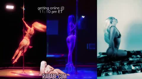 Snapshot of riababe chatting on September 29, 3:11 am ria  online show from September 29, 3:11 am
