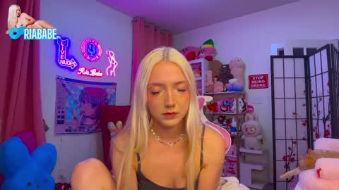 ria  online show from April 3, 3:15 am